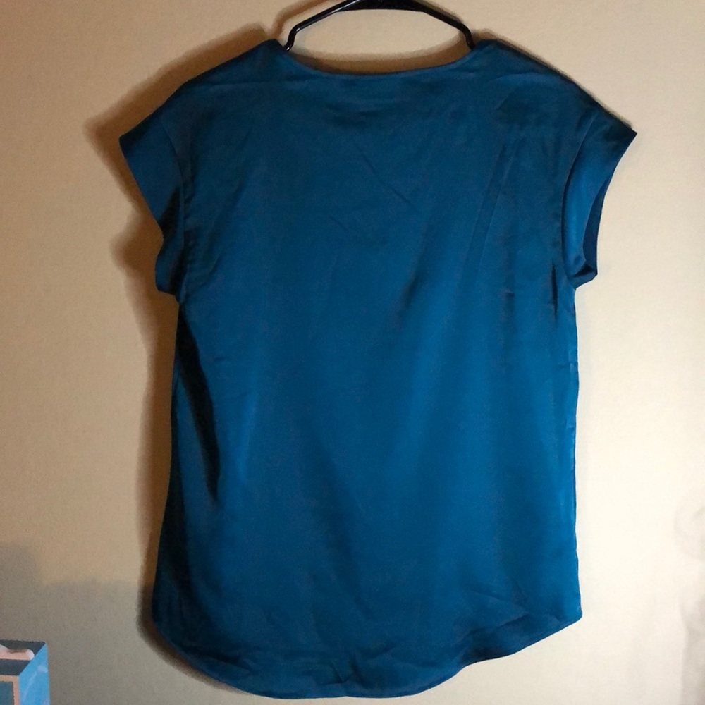 Blouse - Picture 2 of 4
